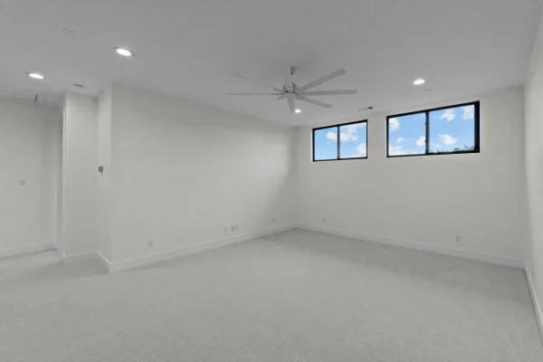 4015DS - Image 43